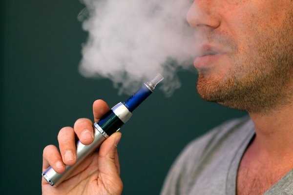 Electronic cigarettes and their associated lung health – Are they healthier?
